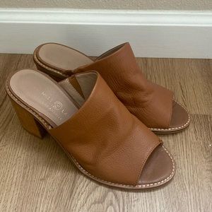 Chinese Laundry Cognac Block Heel, size 7.5